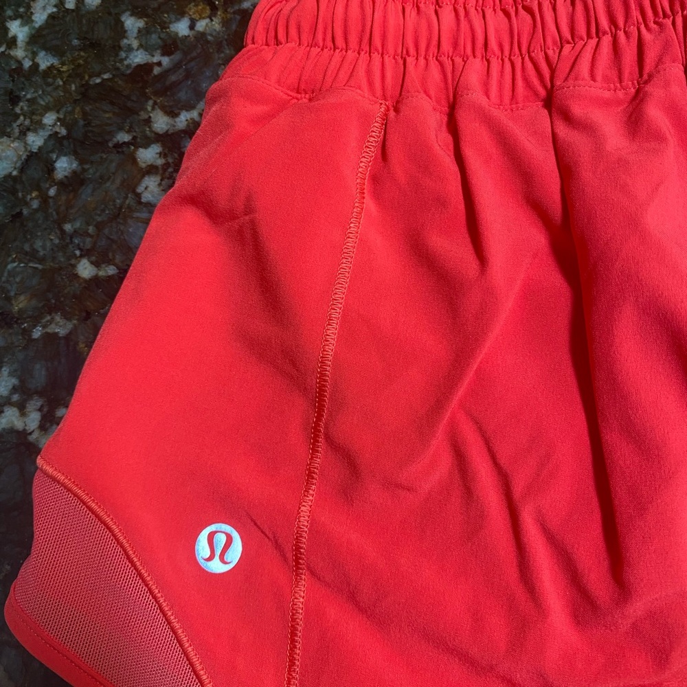 Lululemon shorts size 6 red with pockets and zipper